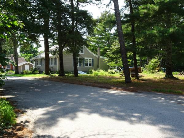 Wareham, MA 02532,142 Choctaw Dr