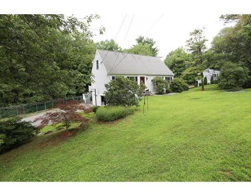 20 S Liberty St, Belchertown, MA 01007