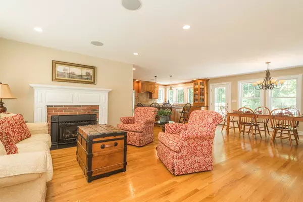 Arlington, MA 02474,27 Lorraine Terrace