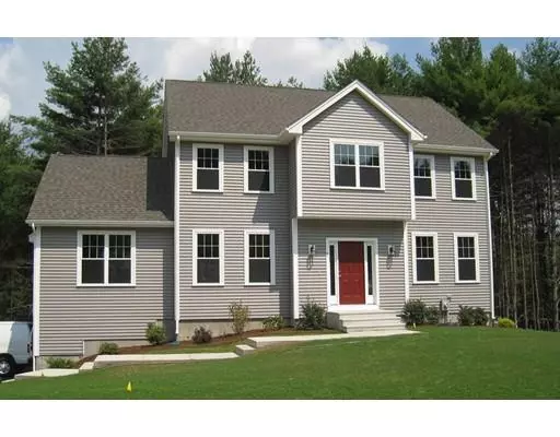 17 Rifleman Way Lot 1 #17, Uxbridge, MA 01569