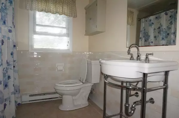 Milford, MA 01757,12 Muriel Lane