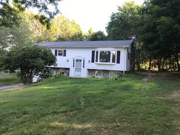 725 Wood St, Somerset, MA 02726