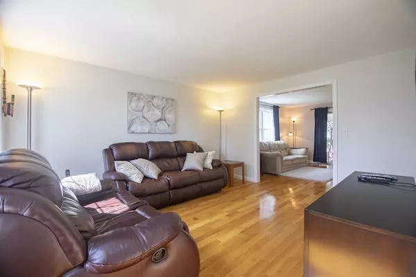 Westford, MA 01886,102 Russells Way