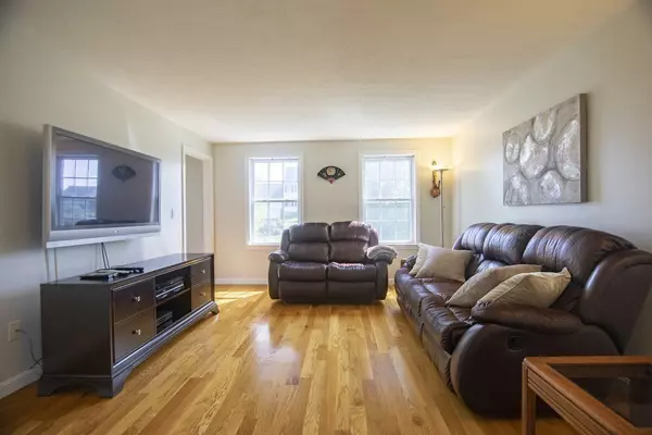 Westford, MA 01886,102 Russells Way