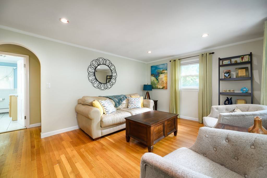 Dedham, MA 02026,36 Gainsville Rd