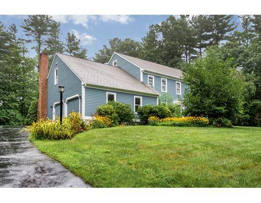 14 Forest Park Drive, Mendon, MA 01756