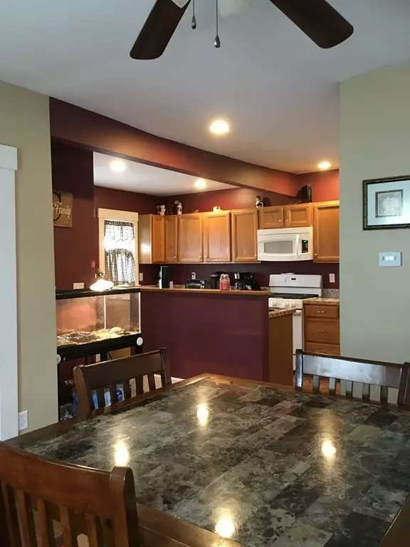 Acushnet, MA 02743,15 S Main St