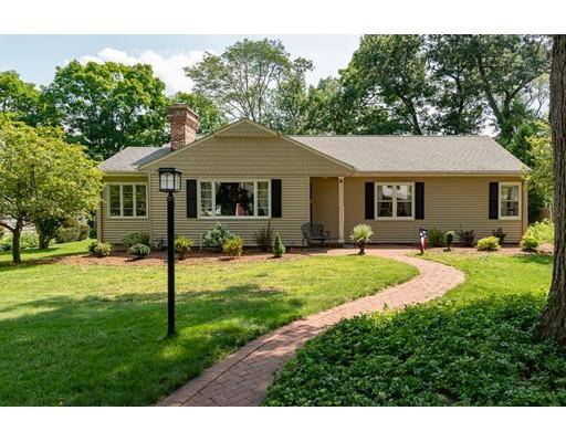 71 Hillcrest Ave, Longmeadow, MA 01106