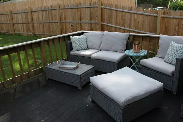 Worcester, MA 01603,19 Knox St