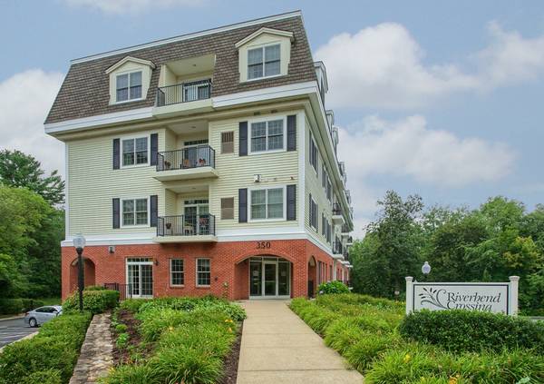 350 Greene St #402, North Andover, MA 01845