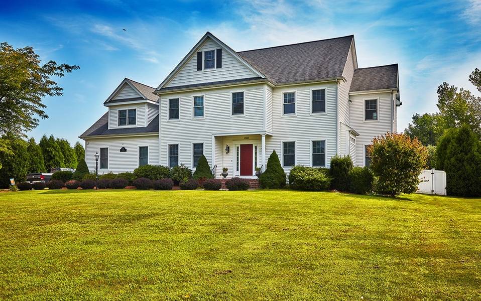 100 Riverside Drive, Wrentham, MA 02093