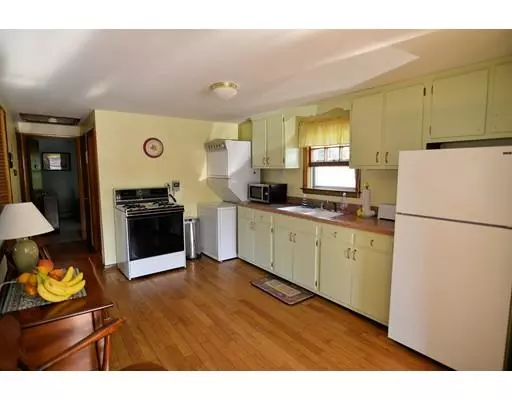 Dennis, MA 02670,6 Spoonbill Rd