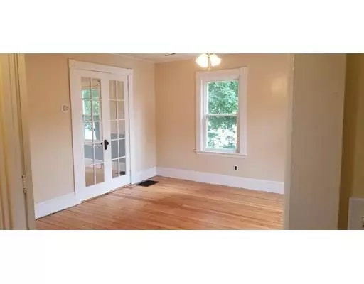 Fairhaven, MA 02719,57 Fort St