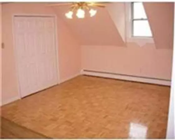 North Attleboro, MA 02760,81 Bank St