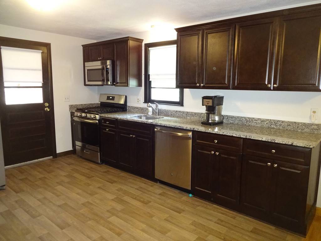 Lowell, MA 01854,46 Meadow Dr
