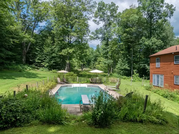 Huntington, MA 01050,128 Goss Hill Rd