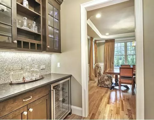 Lexington, MA 02421,141 Shade Street