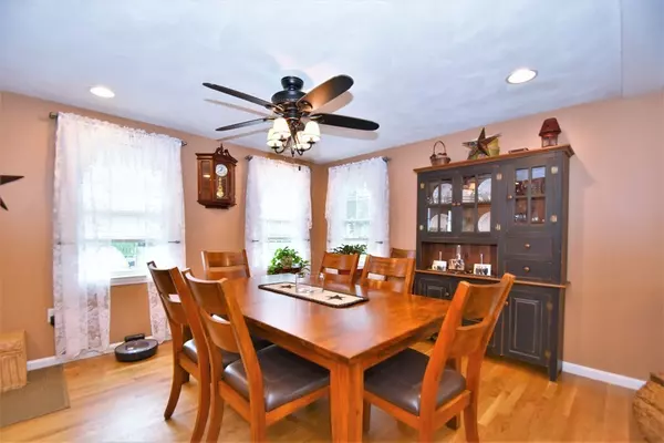 Woburn, MA 01801,8 Warren Road
