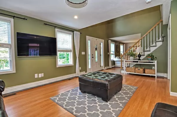 Norton, MA 02766,76 East Hodges Street