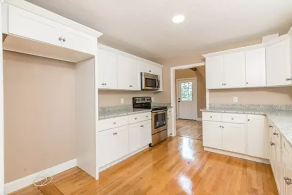 Plymouth, MA 02360,25 Woodland Ave