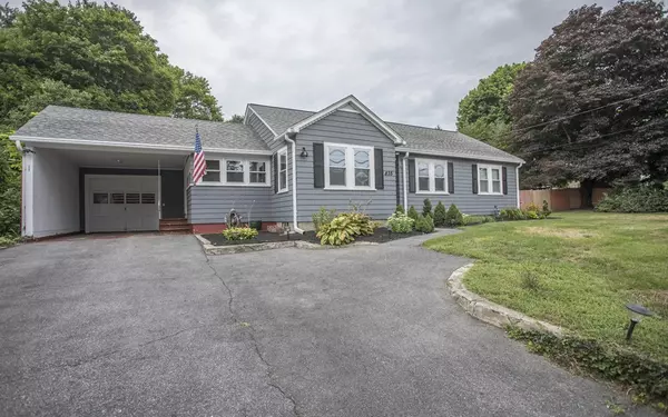 835 Somerset Ave, Taunton, MA 02780