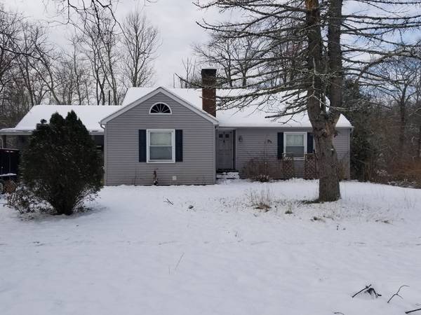 228 Lebanon Hill Rd, Southbridge, MA 01550