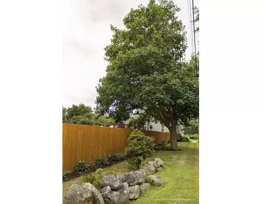 Fairhaven, MA 02719,117 Spring St