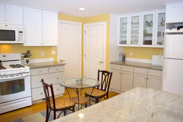 Falmouth, MA 02536,5 Paddock Circle