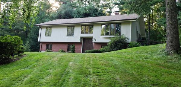 152 Brentwood Dr, Southbridge, MA 01550