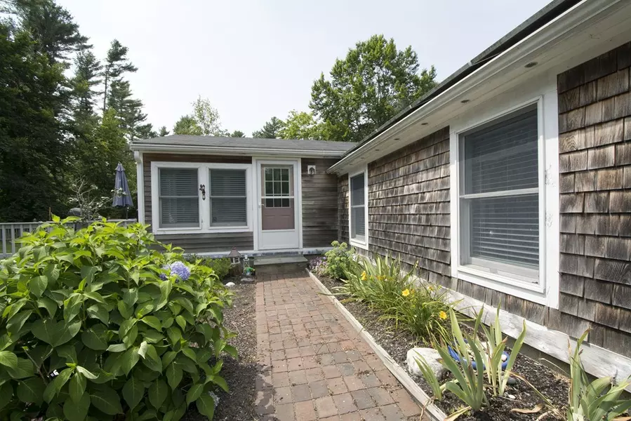 699 Union St, Marshfield, MA 02050