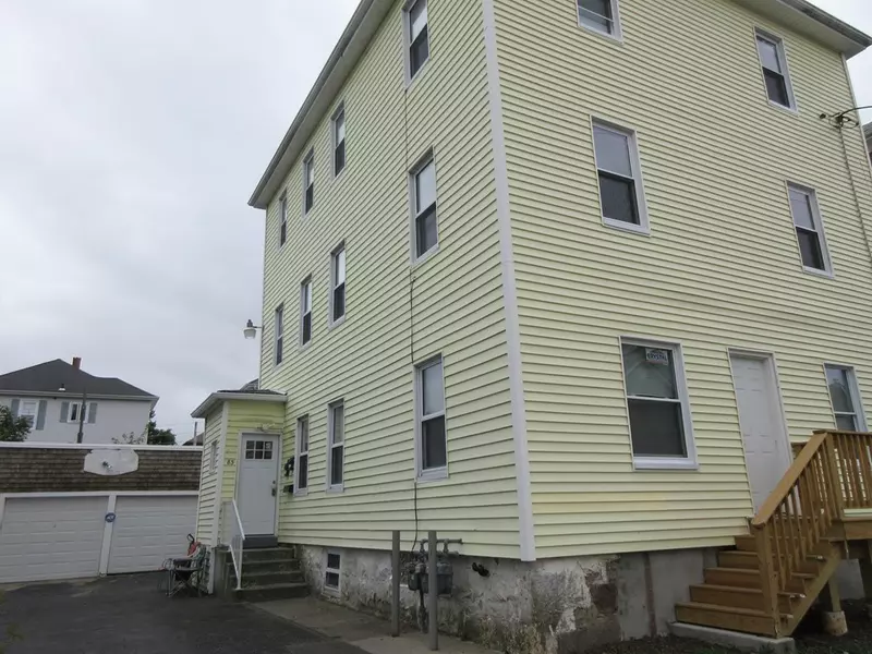 83 Gagnon St, Fall River, MA 02723