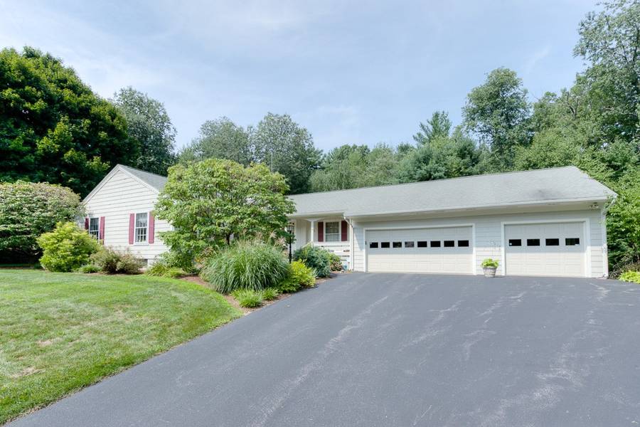 34 Twinbrooke Drive, Holden, MA 01520