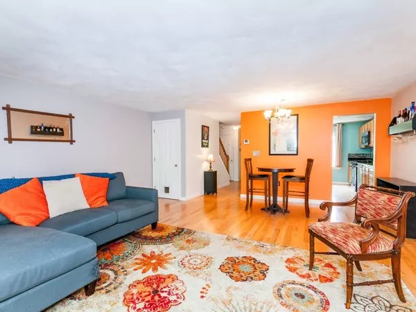 Maynard, MA 01754,7 Oak Ridge Dr #2