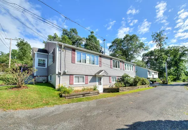 110 Richardson Avenue, Dracut, MA 01826