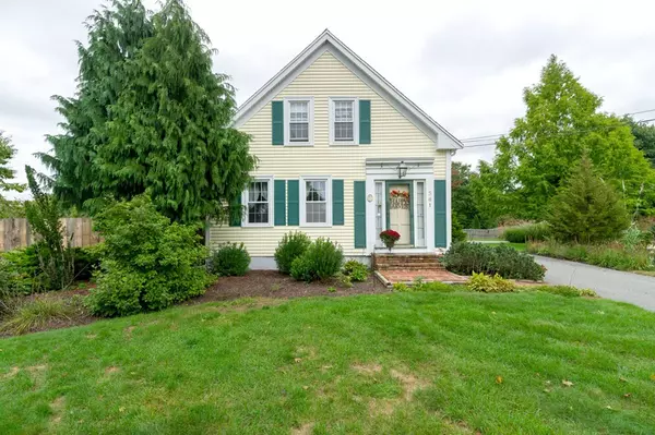 561 N Main St, Raynham, MA 02767