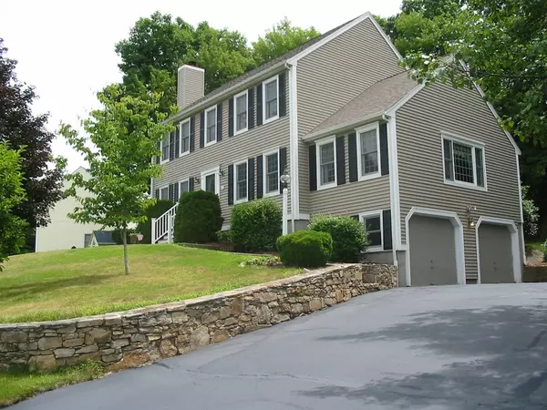 Sutton, MA 01590,65 Highland View Drive