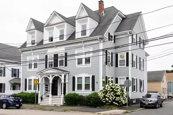 12 1/2 Dearborn Street #3, Salem, MA 01970