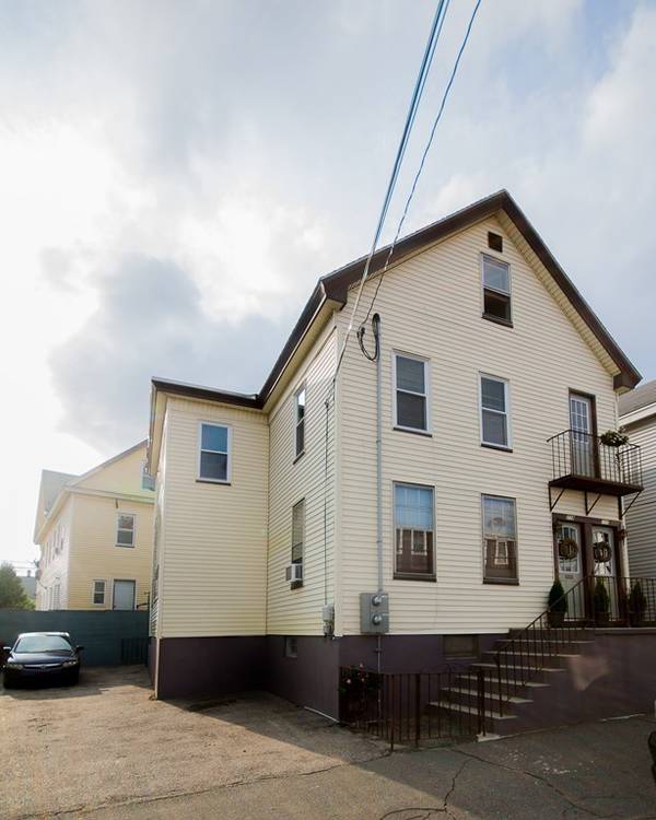 777 Central St, Lowell, MA 01852