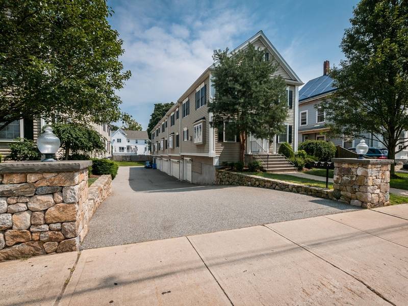 36 Prospect St #3, Waltham, MA 02453