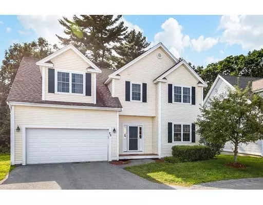 25 Equestrian Ln #25, Chelmsford, MA 01824