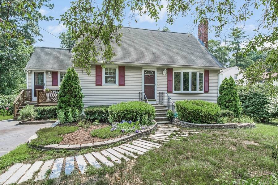 15 Franklin  Street, Tewksbury, MA 01876