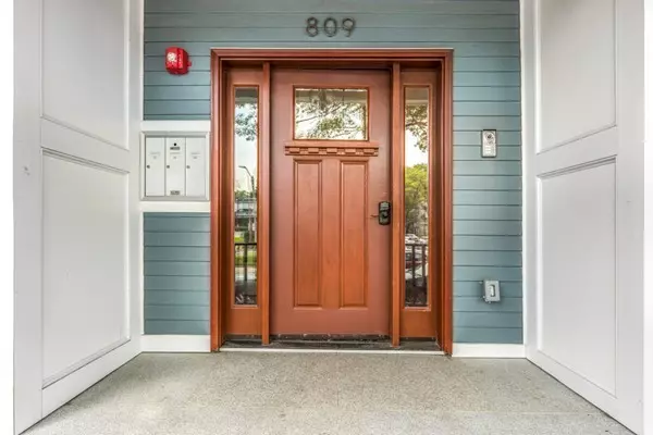 Brookline, MA 02467,809 Boylston Street #3