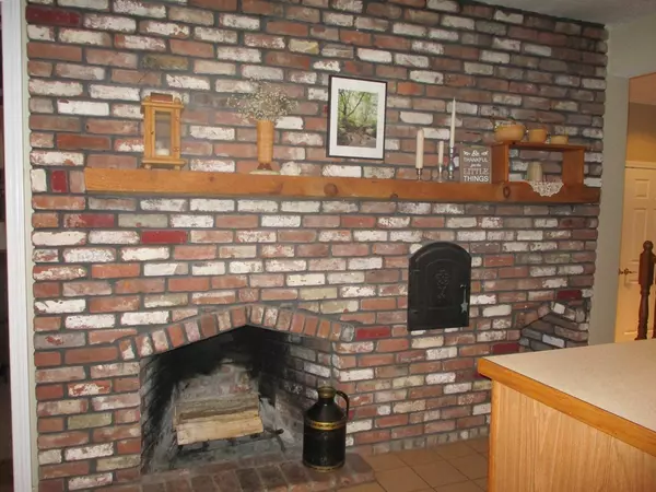 Raynham, MA 02767,32 Walter Drive