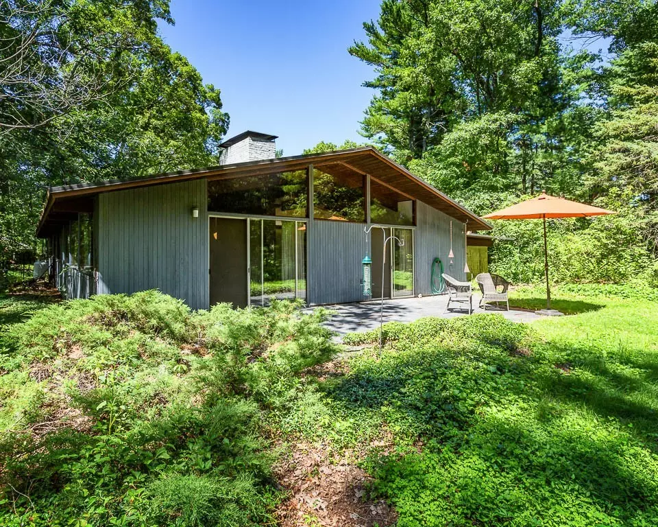 Lincoln, MA 01773,16 Old Winter St