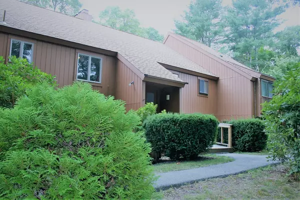 39 Woodrise #39, Falmouth, MA 02540