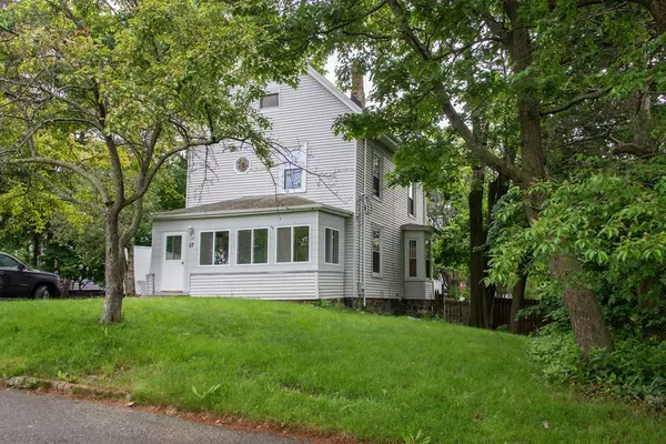 57 Pine Grove, Lynn, MA 01905