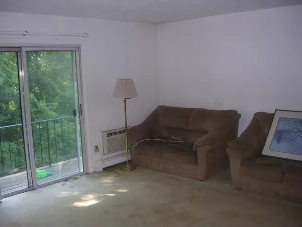 Plymouth, MA 02360,10 Chapel Hill Drive #11