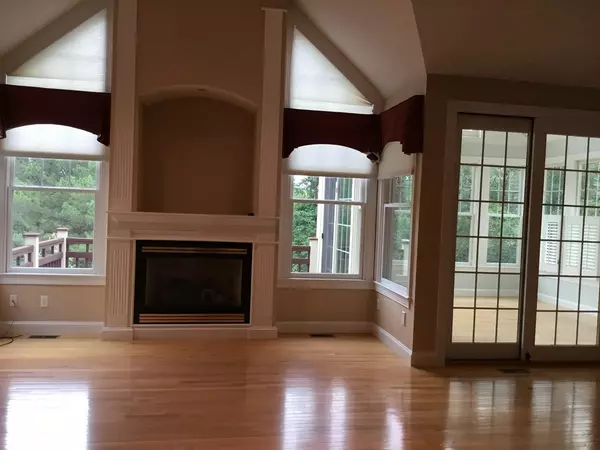 Southborough, MA 01772,47 Carriage Hill Circle #47