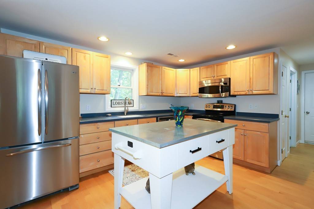 Georgetown, MA 01833,58 Searle St.