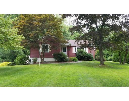 108 Avondale Rd, Longmeadow, MA 01106